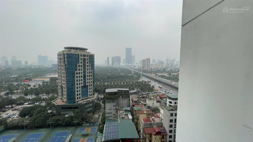 Chính chủ gửi bán căn hộ siêu đẹp tại thăng long number one 173m2 4 phòng ngủ view thoáng mát