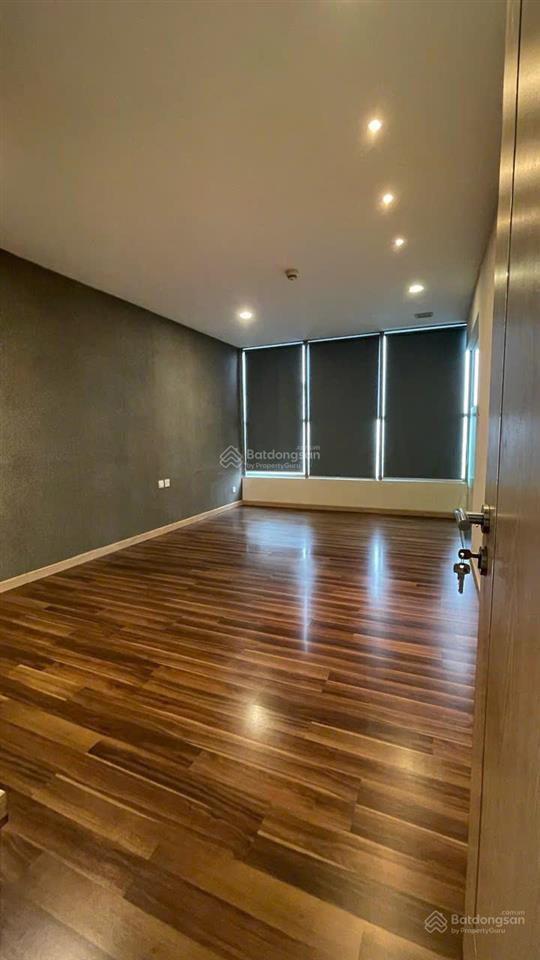 Chính chủ gửi bán căn hộ siêu đẹp tại thăng long number one 173m2 4 phòng ngủ view thoáng mát