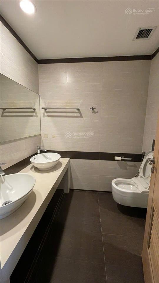 Chính chủ gửi bán căn hộ siêu đẹp tại thăng long number one 173m2 4 phòng ngủ view thoáng mát