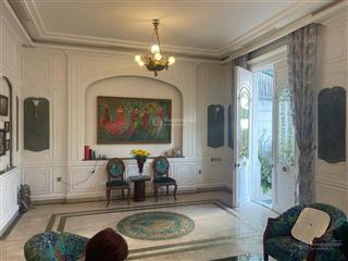 Cơ hội đầu tư hot, biệt thự tân cổ điển 235m2x4 tầng, thang máy, thành phố giao lưu, phạm văn đồng