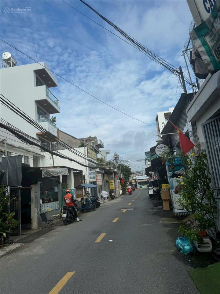 Bán nhà (6x25) mặt tiền đường hiệp thành 6, đoạn gần đường nguyễn ảnh thủ  chợ hiệp thành