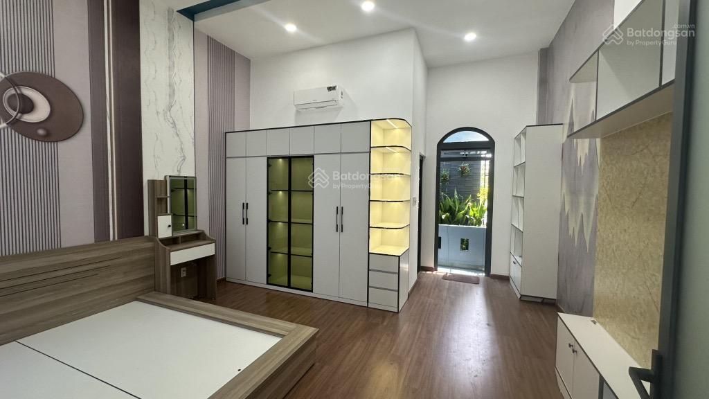 Ngang khủng 5,2m(hiếm) 2tầng 93m2full noiij thất  hxh  nguyễn thị kiểu q12nhỉnh 6tỷ (tl)