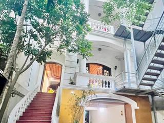 Nhà phố trích sài  view hồ tây, kd khách sạn, 216m2*5 tầng thang máy, mặt tiền 12m, 82 tỷ