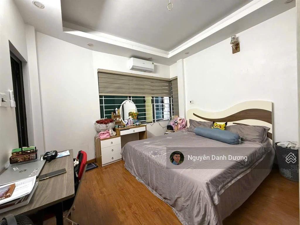 Bán nhà đẹp ở ngay, đầy đủ nội thất, ngõ nông gần phố, khu vực hoàng quốc việt, trần cung, cầu giấy