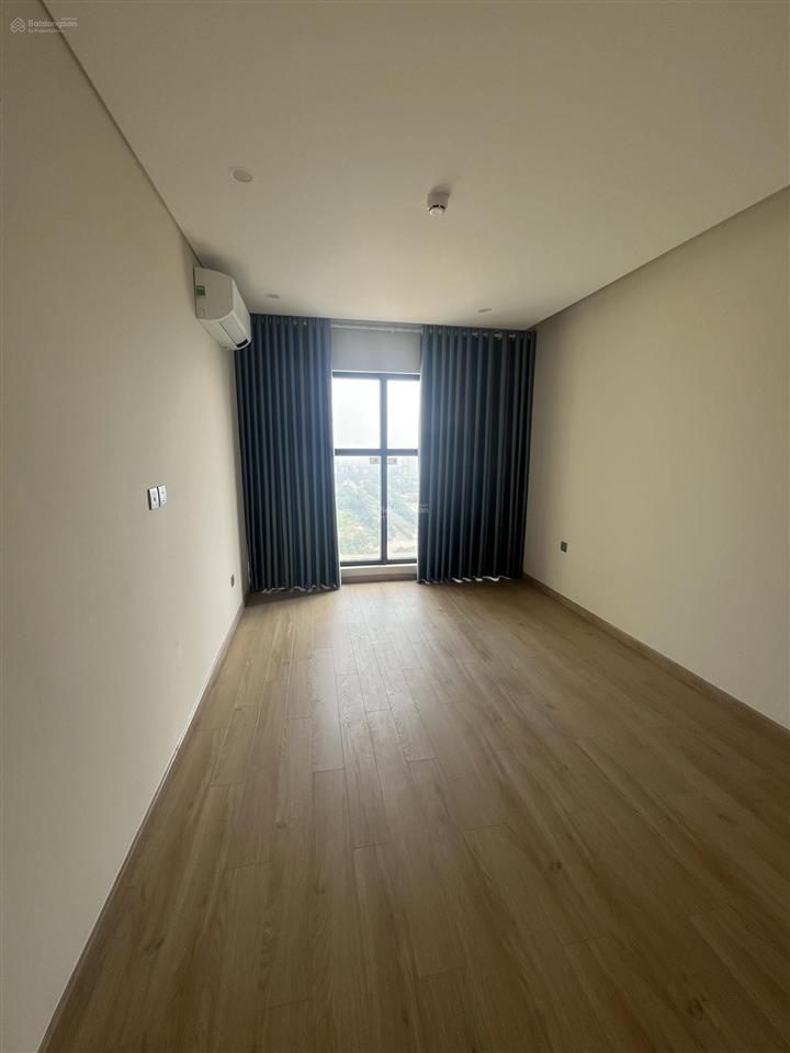 Chính chủ cần chuyển nhượng căn hộ 2 phòng ngủ siêu đẹp tại tòa moonlight 1 an lạc green symphony.