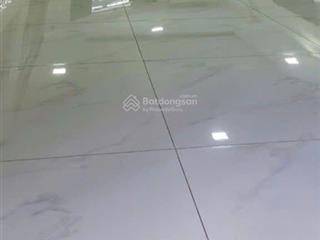 Bán nhà mặt tiền đường tân vĩnh quận 4