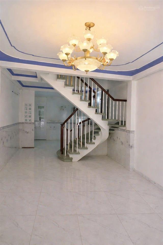 Nhà hậu giang  q.6  hẻm thông xe hơi  nhà đẹp  56m2  2 tầng btct  5.x tỷ.