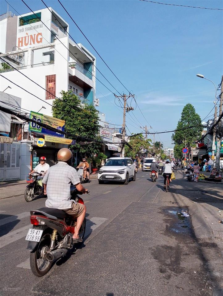 Nhà tân hòa đông  quận 6  82m2  3pn  hẻm thông ba gác  5.x tỷ