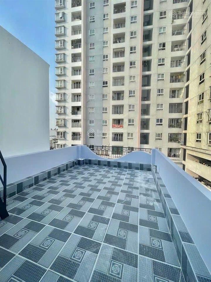 Nhà an dương vương  quận 8  4 tầng  xe hơi ngủ nhà  42m2  gần mặt tiền  6.x tỷ.