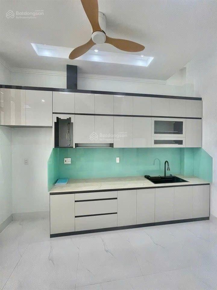 Nhà an dương vương  quận 8  4 tầng  xe hơi ngủ nhà  42m2  gần mặt tiền  6.x tỷ.