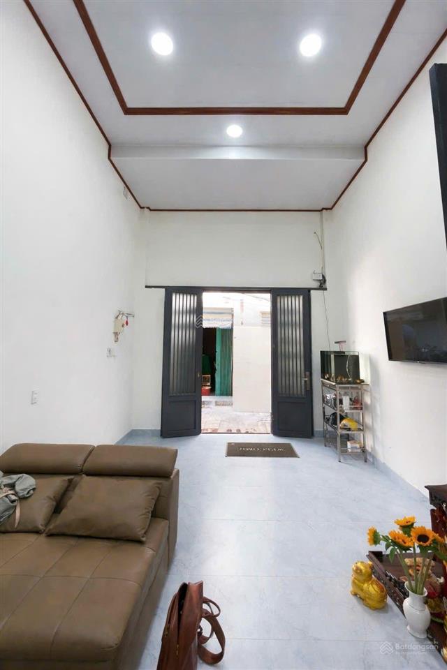 Nhà lò gốm  quận 6  87m2  3 pn lớn  hẻm rộng  vài bước ra hẻm xe tải  6.x tỷ.