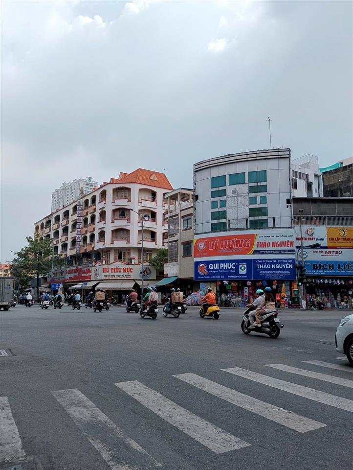 Nhà hậu giang  quận 6  hẻm thông  4 tầng  79m2  4pn  5wc  7.x tỷ