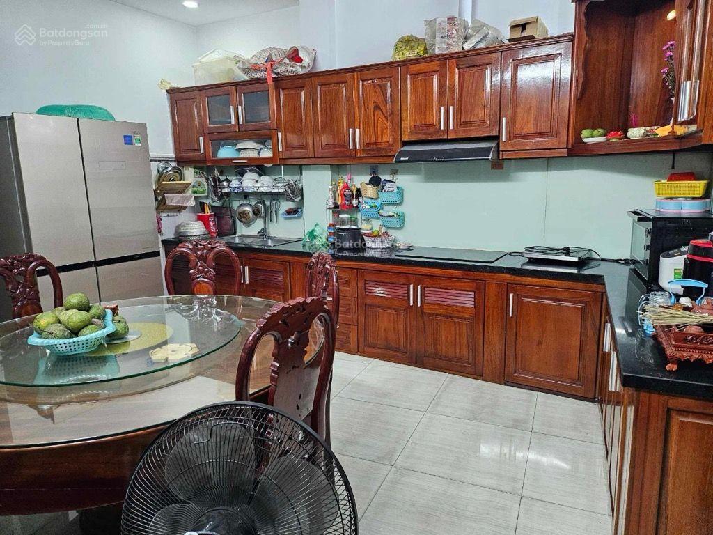 Nhà hậu giang  quận 6  hẻm thông  4 tầng  79m2  4pn  5wc  7.x tỷ