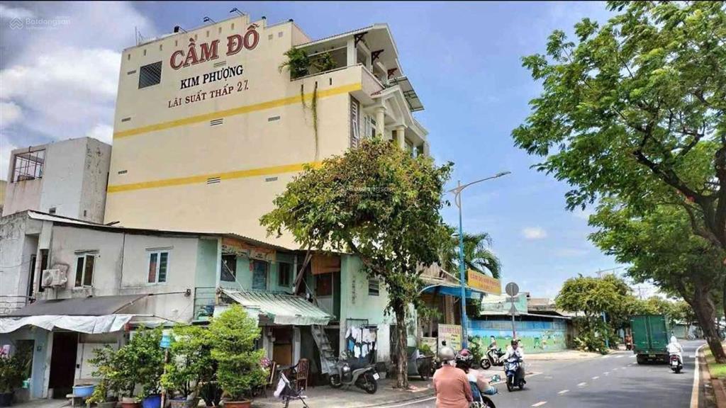 Nhà mặt tiền lò gốm  quận 6  76m2  2 tầng  3pn  2wc  tiện kinh doanh  8.x tỷ.