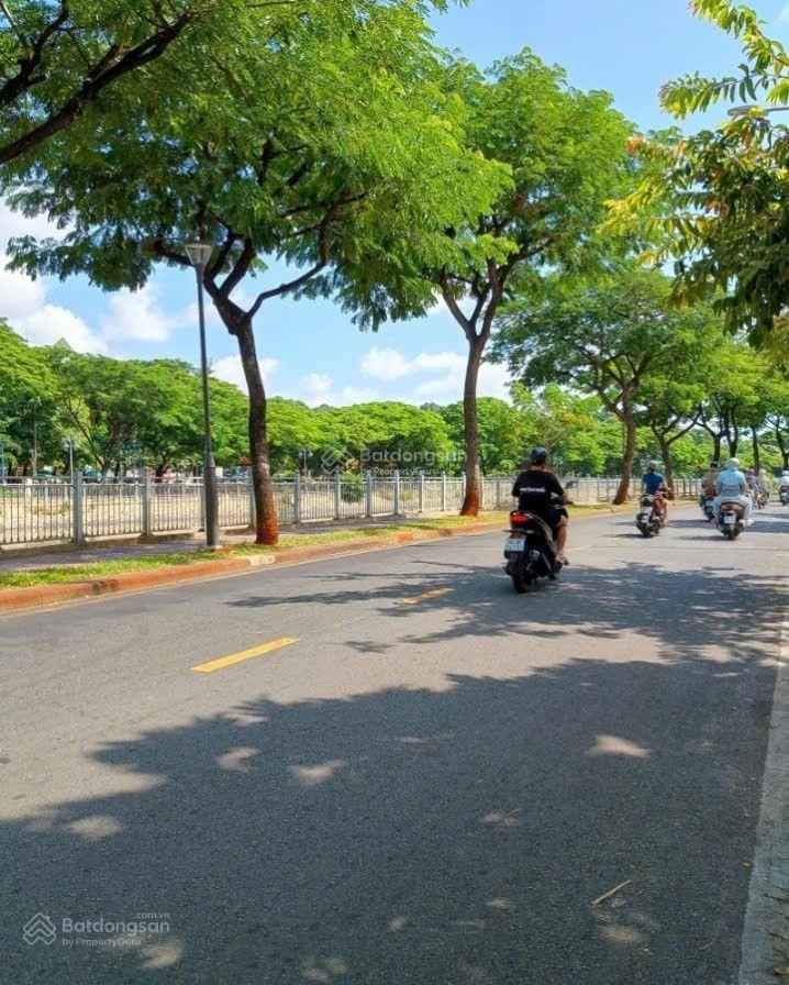 Nhà mặt tiền lò gốm  quận 6  76m2  2 tầng  3pn  2wc  tiện kinh doanh  8.x tỷ.
