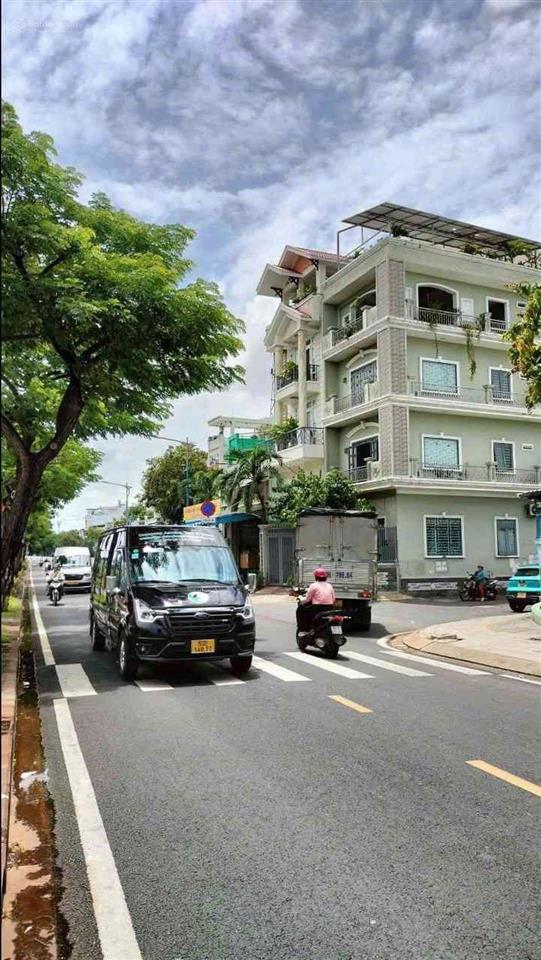 Nhà mặt tiền lò gốm  quận 6  76m2  2 tầng  3pn  2wc  tiện kinh doanh  8.x tỷ.