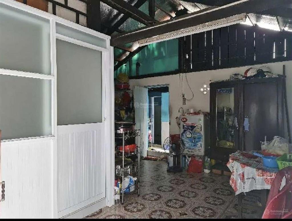 Nhà lò gốm  quận 6  120m2  sau lưng căn mặt tiền  tiện xây mới  làm căn hộ dịch vụ  9.x tỷ.