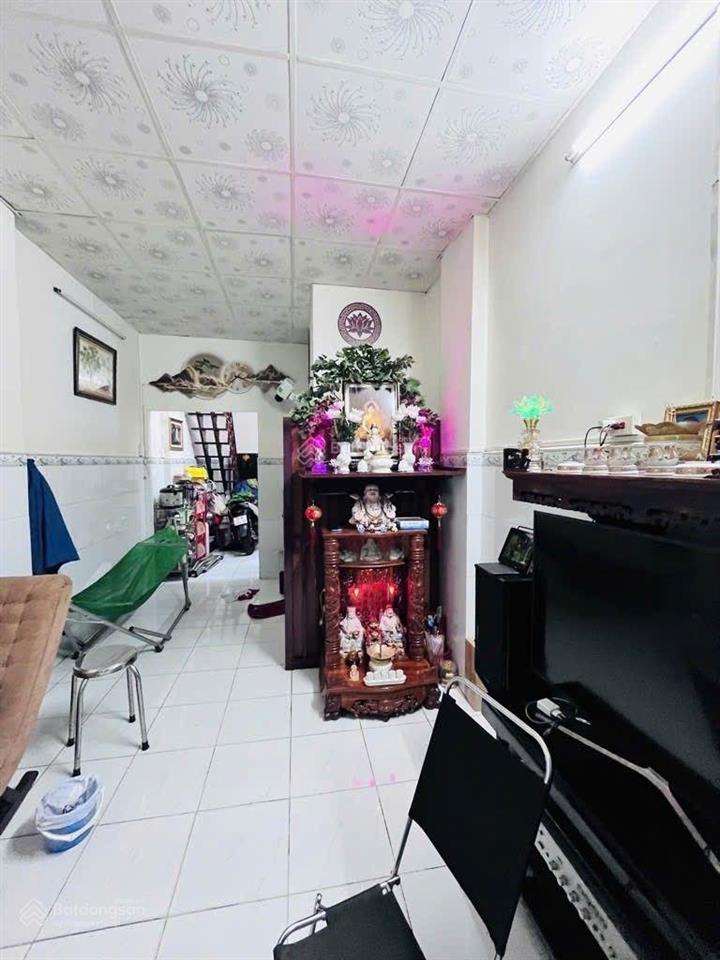 Bán nhà đường bãi sậy quận 6  hẻm an ninh  gần mặt tiền  đủ công năng  nhỉnh 4 tỷ