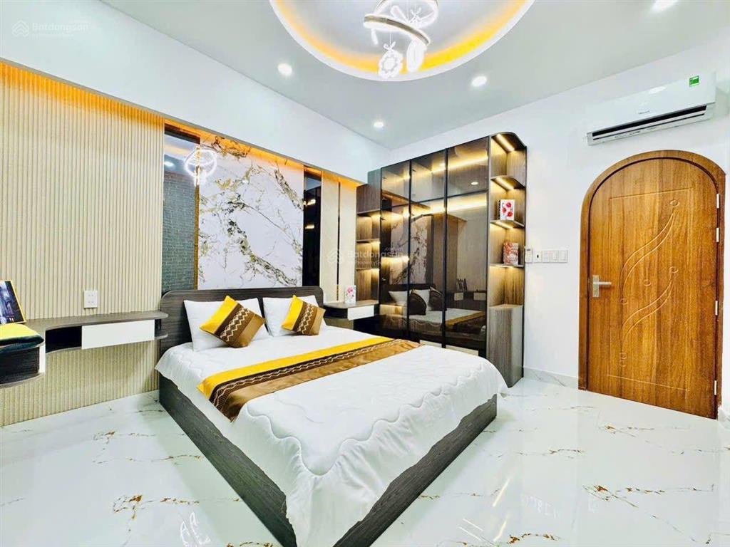 Bán nhà riêng hẻm 1 xẹt sau lưng mặt tiền nguyễn văn khối.