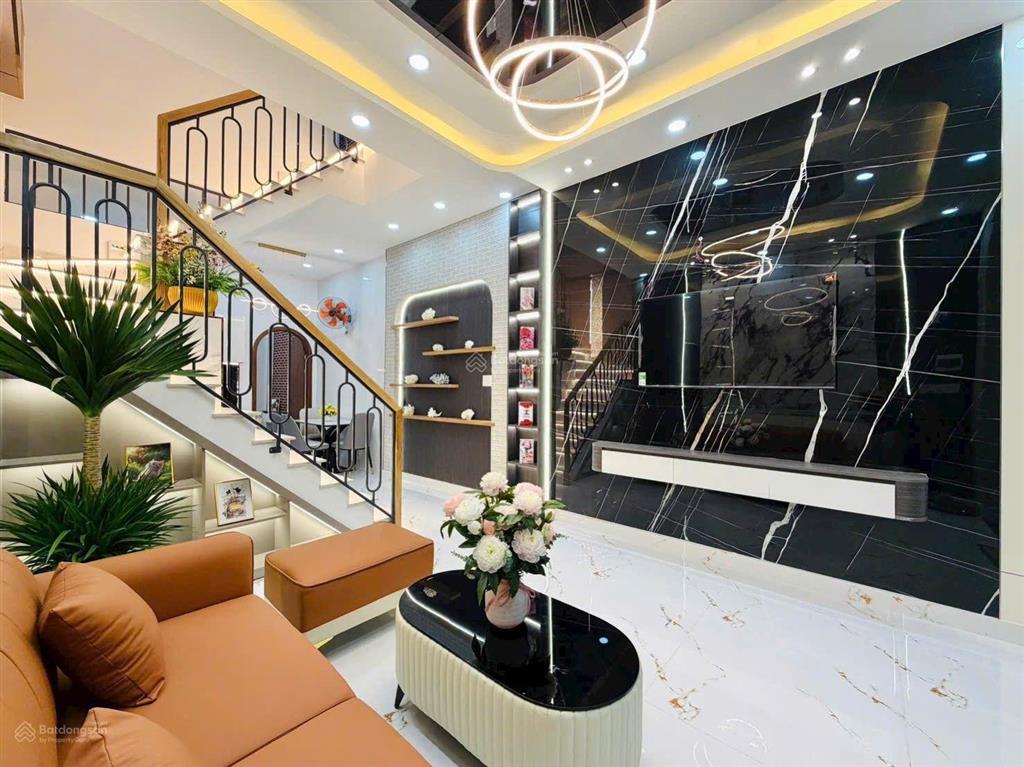 Bán nhà riêng hẻm 1 xẹt sau lưng mặt tiền nguyễn văn khối.