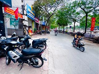 Mặt phố nguyễn khang  kinh doanh  văn phòng  vỉa hè đá bóng  8 tầng thang máy  chủ thiện chí b