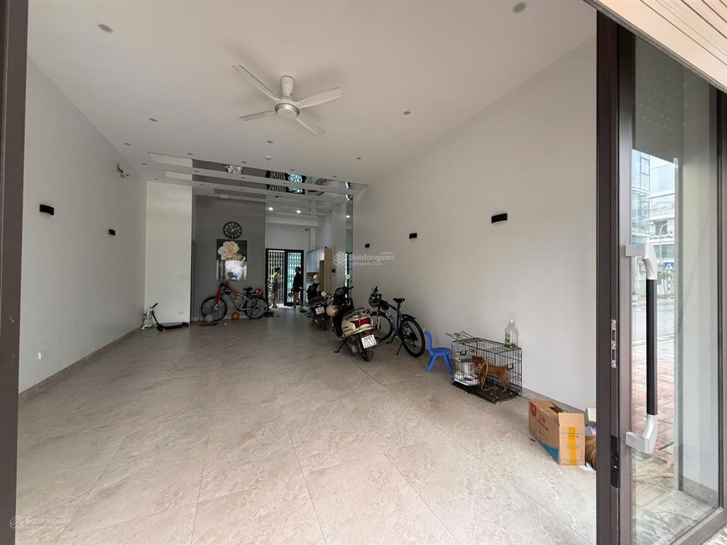 Cho thuê văn phòng 50m2 tại ngọc thụy, long biên, hà nội, giá 10 triệu