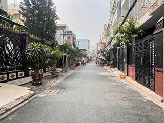 Bán căn hộ dv đang kd  đ. trịnh đình trọng  giáp q11  xe hơi đỗ cửa  17,x tỷ