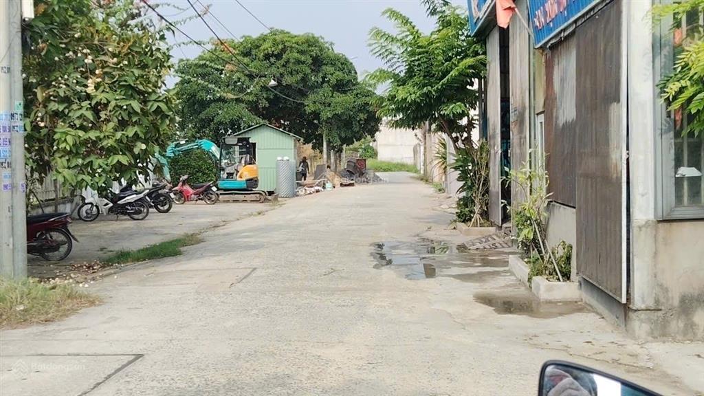 Bán đất 1.351 m2 thổ cư 1/ kênh nhà việt bình mỹ củ chi giá rẻ