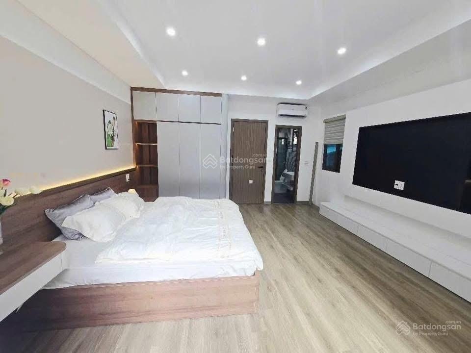 Chính chủ bán nhà trần thủ độ  hoàng liệt dt 38m2 5 tầng, mt 4.1m, ô tô đỗ ngủ trong nhà, giá 10tỷ