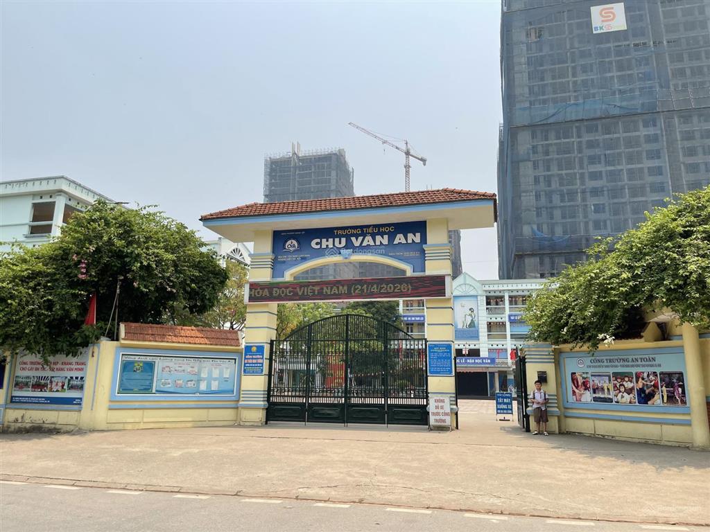Bán nhà bằng b  đường bùi quốc khái 36m 5 tầng mt4m chỉ 5m ra ô tô đỗ, chỉ 7,2 tỷ ngõ rộng 3m