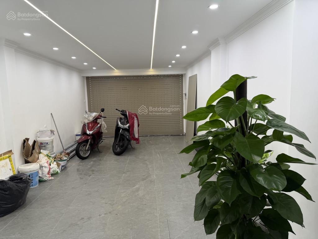 Ngọc hồi hoàng liệt 47m mt4,2m ,6 tầng thang máy ô tô đỗ cửa kinh doanh ngay hồ linh đàm giá 14 tỷ