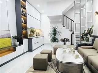 Bán nhà thịnh liệt trương định 36m mt4,2 , 5 tầng chỉ 10m ra ô tô giá 7,5 tỷ ,ngõ rộng mặt thoáng