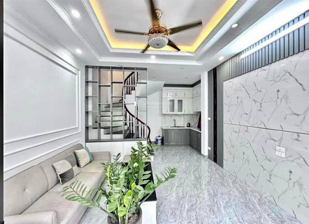 Tt phường hoàng liệt 38m 5 tầng mt4m ngõ siêu rộng mặt thoáng bãi gửi ô tô cạnh nhà giá 7 tỷ