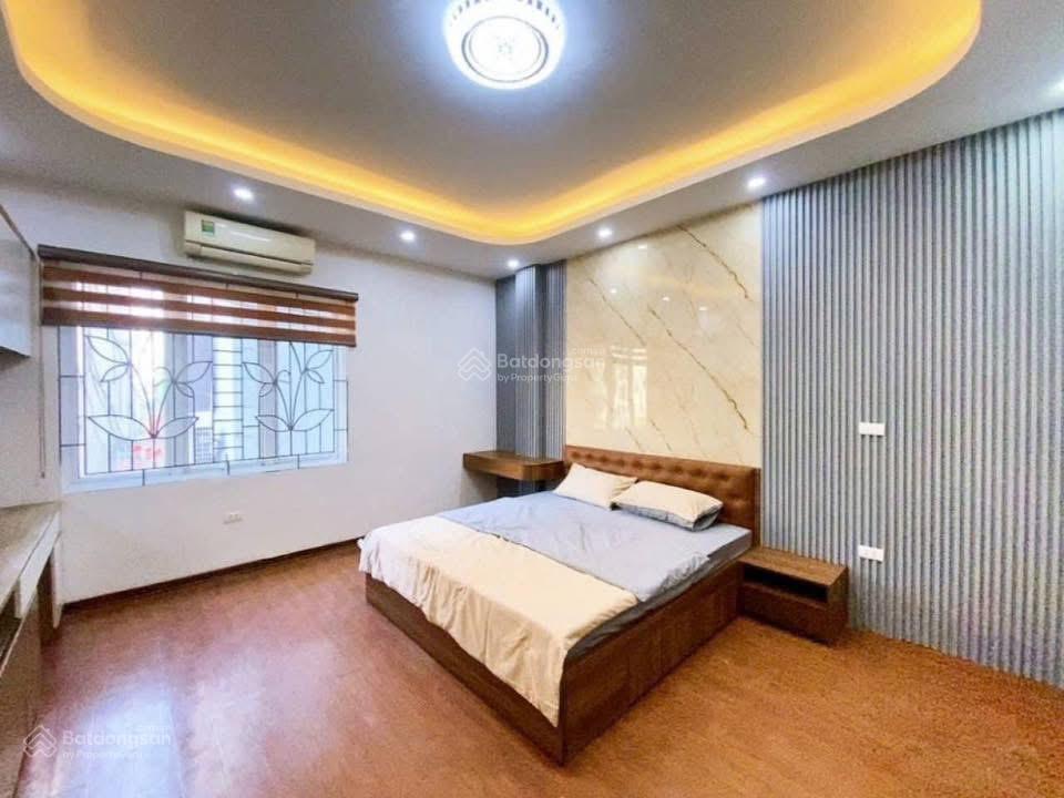 Bán nhà ngõ 2 phố hoàng liệt 40m2 mt 4m, 6 tầng thang máy ngõ rộng thoáng gần ô tô đỗ giá 8,9 tỷ