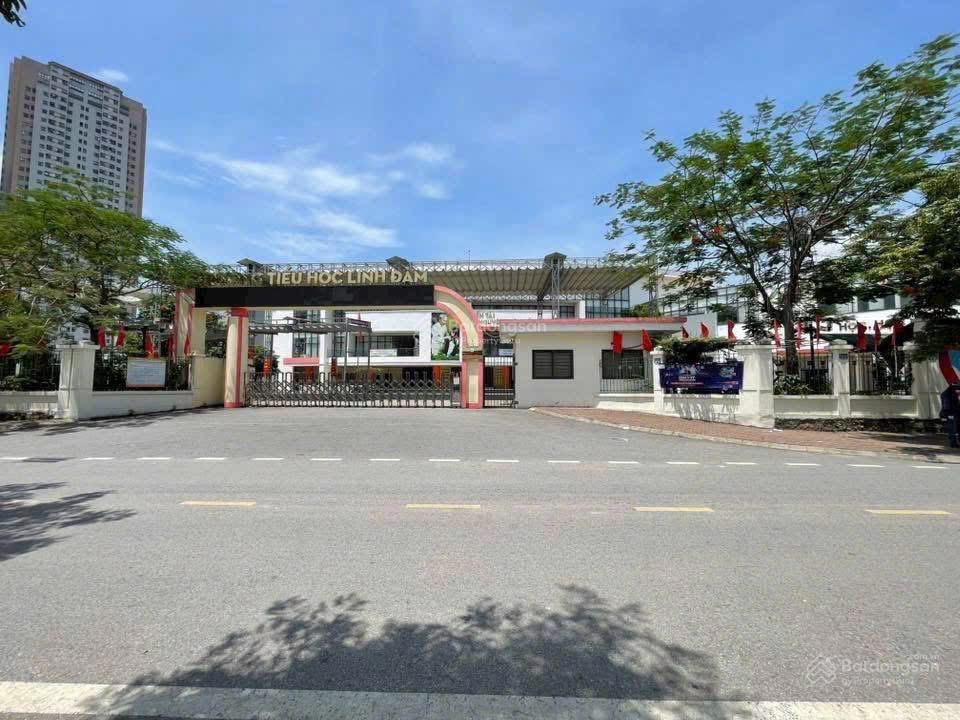 Bán nhà đường hoàng liệt, dt 41m 5 tầng 4 ngủ thoáng sáng, sát ô tô đỗ, ngay hồ linh đàm chỉ 7,5 tỷ