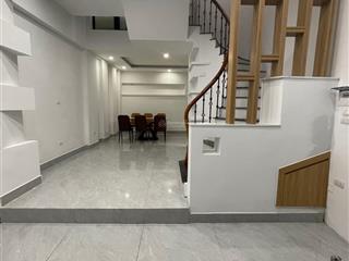 Bán nhà ngõ 2 phố hoàng liệt 48m2 mt4m, 5 tầng, 4 ngủ ngõ rộng thoáng chỉ 10m ô tô đỗ giá 10,5 tỷ