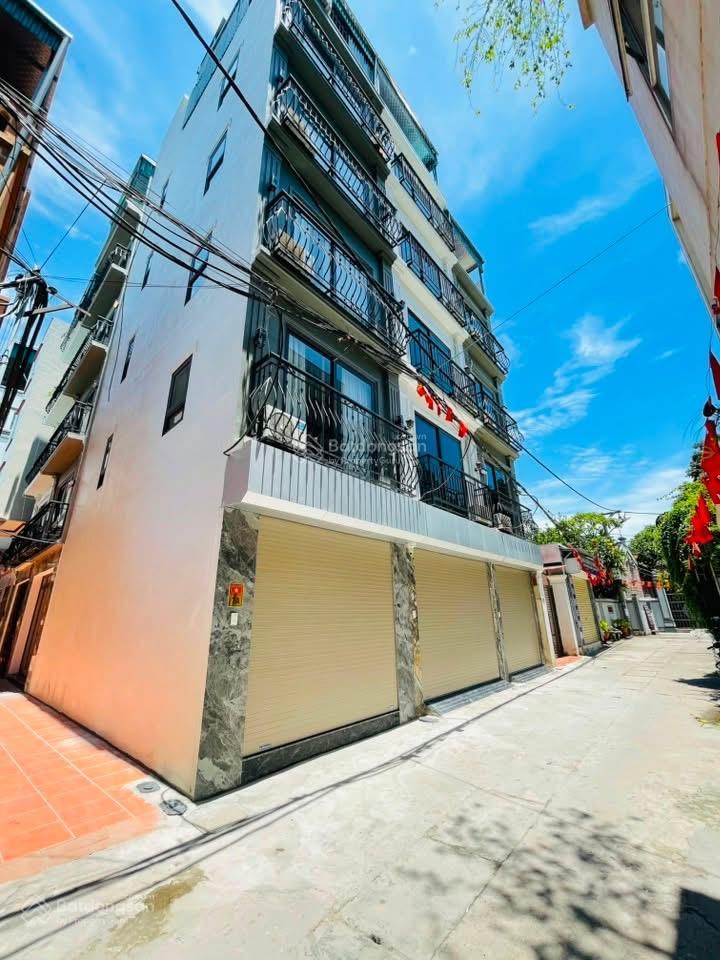 Bán nhà ngõ 2 phố hoàng liệt 48m2 mt4m, 5 tầng, 4 ngủ ngõ rộng thoáng chỉ 10m ô tô đỗ giá 10,5 tỷ