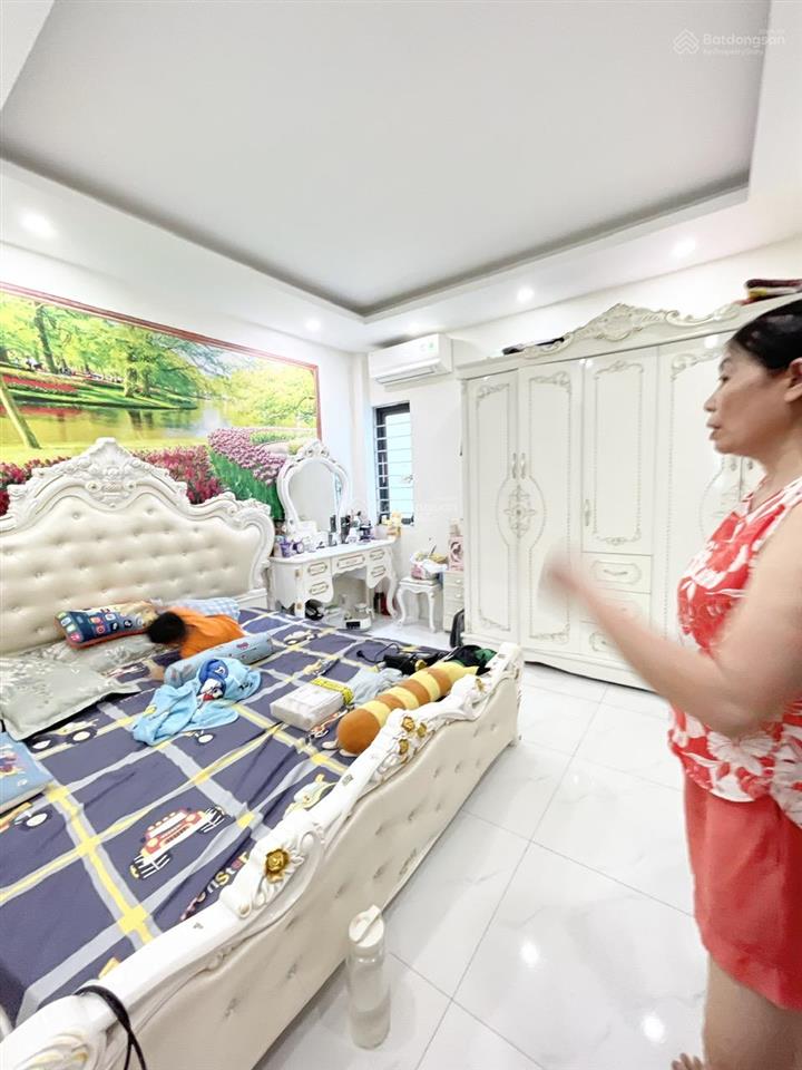 Bán nhà phố bằng liệt 46m mt4m 4 ngủ 5 tầng đẹp lung linh ngõ rộng ô tô đỗ cửa giá 9 tỷ