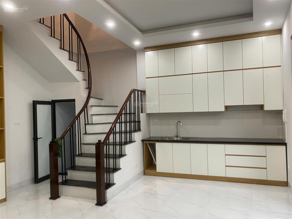 Bán nhà tựu liệt phường hoàng liệt 35m 4 tầng mt5,4m, ngõ rộng thoáng chỉ 10m ra ô tô đỗ giá 6,5 tỷ