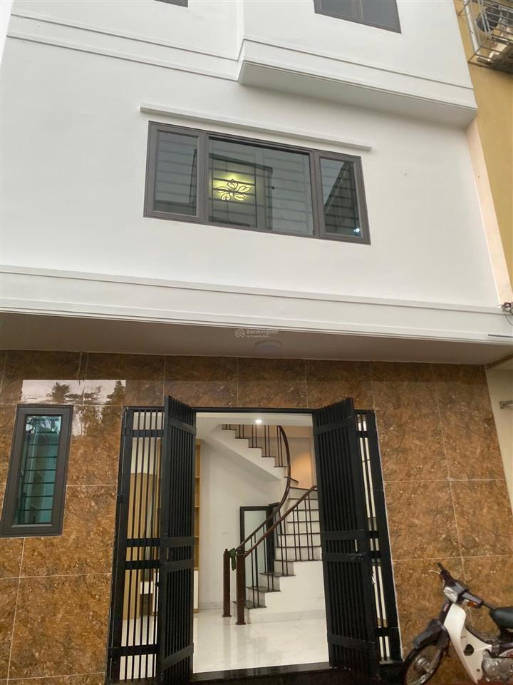Bán nhà tựu liệt phường hoàng liệt 35m 4 tầng mt5,4m, ngõ rộng thoáng chỉ 10m ra ô tô đỗ giá 6,5 tỷ