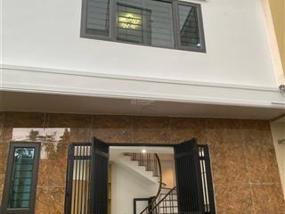 Bán nhà tựu liệt phường hoàng liệt 35m 4 tầng mt5,4m, ngõ rộng thoáng chỉ 10m ra ô tô đỗ giá 6,5 tỷ