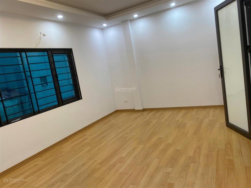 Bán nhà tựu liệt phường hoàng liệt 35m 4 tầng mt5,4m, ngõ rộng thoáng chỉ 10m ra ô tô đỗ giá 6,5 tỷ