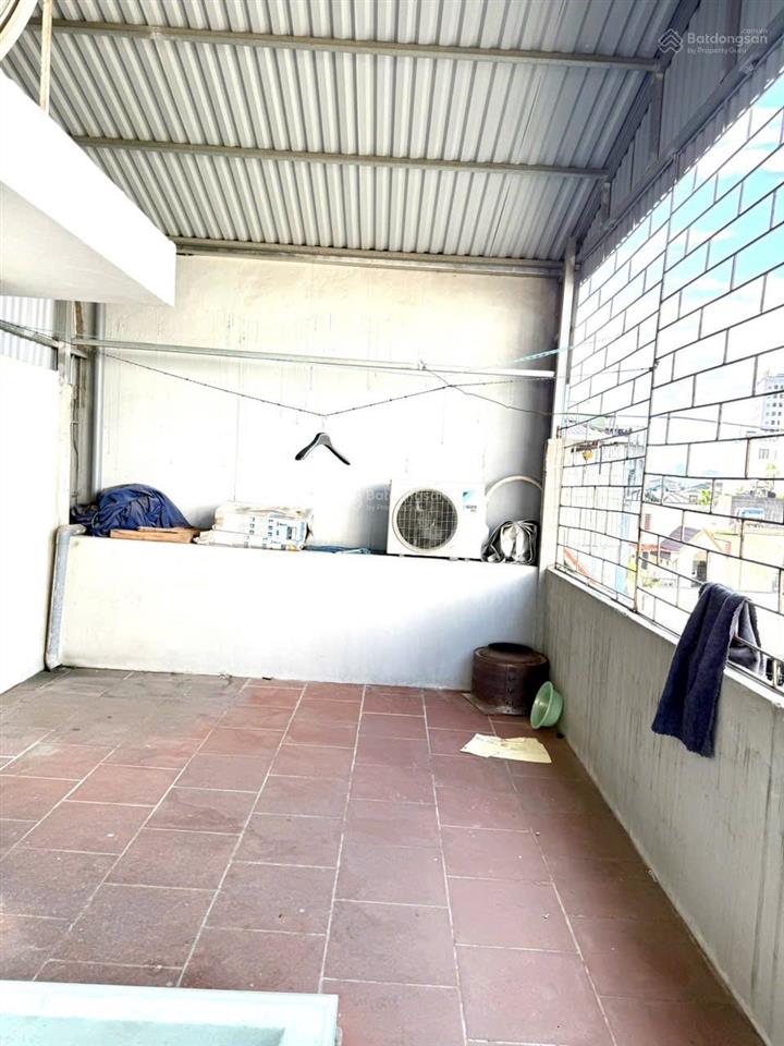 Chính chủ cho thuê nhà mới 45m 5 tầng 4 ngủ mt 4,5m ô tô đỗ cửa ngõ 18 định công thượng giá 13tr
