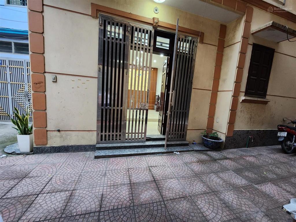 Chính chủ cho thuê nhà 48m 4 tầng 4 ngủ ngõ 2 phố hoàng liệt ô tô đỗ cửa kinh doanh onlin giá 12tr
