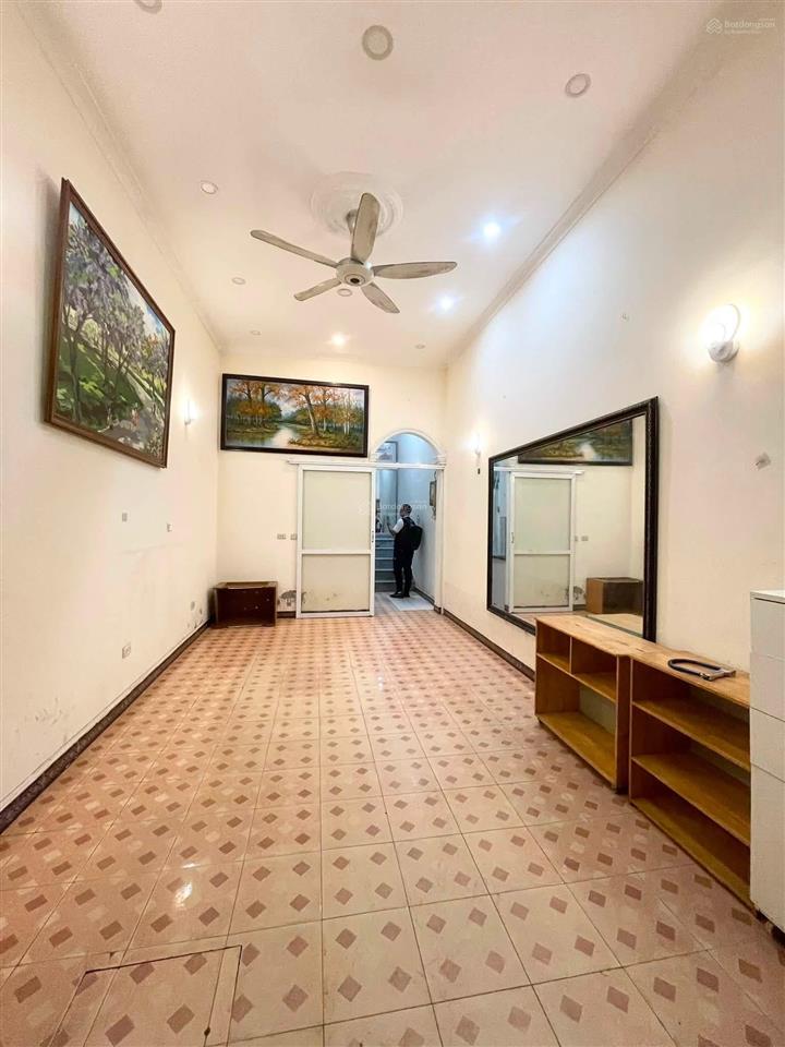 Chính chủ cho thuê nhà ngõ 203 kim ngưu  vĩnh tuy 40m2 4 tầng 4 ngủ ô tô đỗ cửa kd onl giá 10,5tr