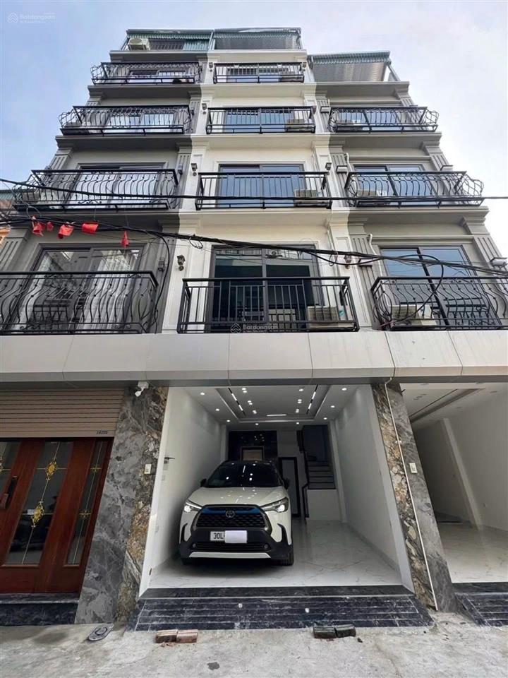 Cho thuê nhà ngõ 2 hoàng liệt 40m2, 6 tầng thang máy, ô tô đỗ cửa, kinh doanh vp ở gđ giá 12tr