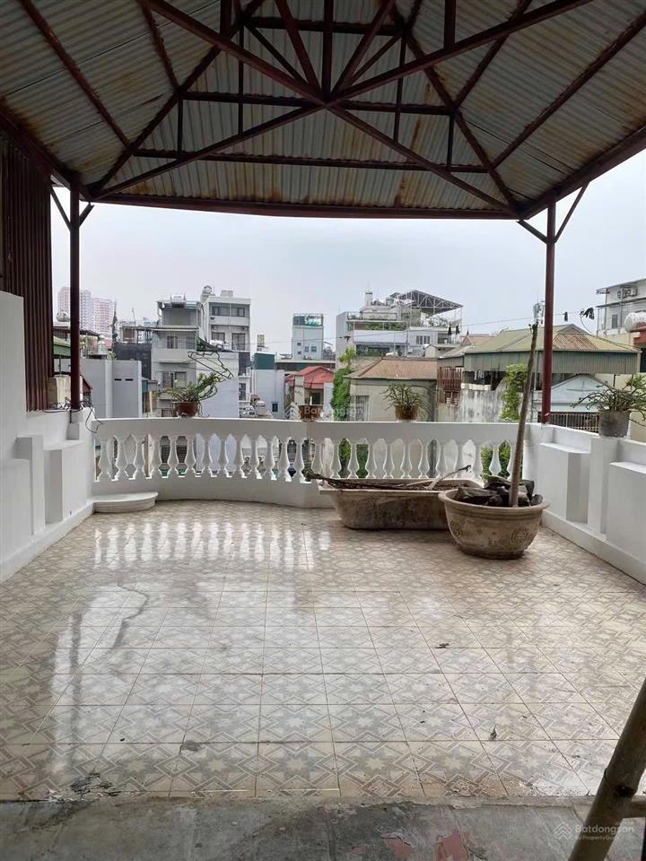 Cho thuê nhà kim đồng giáp bát 90m2 5 tầng thang máy vỉa hè 4m kd đa năng đỗ nhiều oto giá 33 tr/th