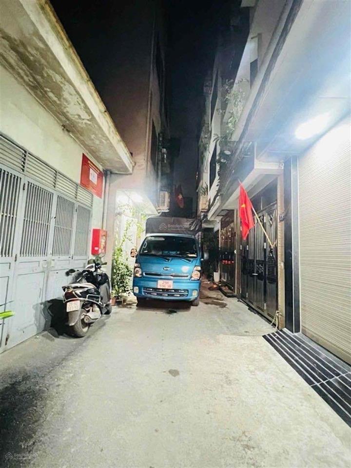 Cho thuê nhà thịnh liệt  trương định 40m2, 5 tầng, 3 ngủ mới tinh thông sàn, ô tô đỗ cửa, 13 tr/t