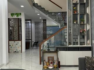 Siêu phẩm trung tâm hải châunhà 2 tầng full nội thất cao cấp kiệt ô tô lê đình lý sổ đẹp như tranh