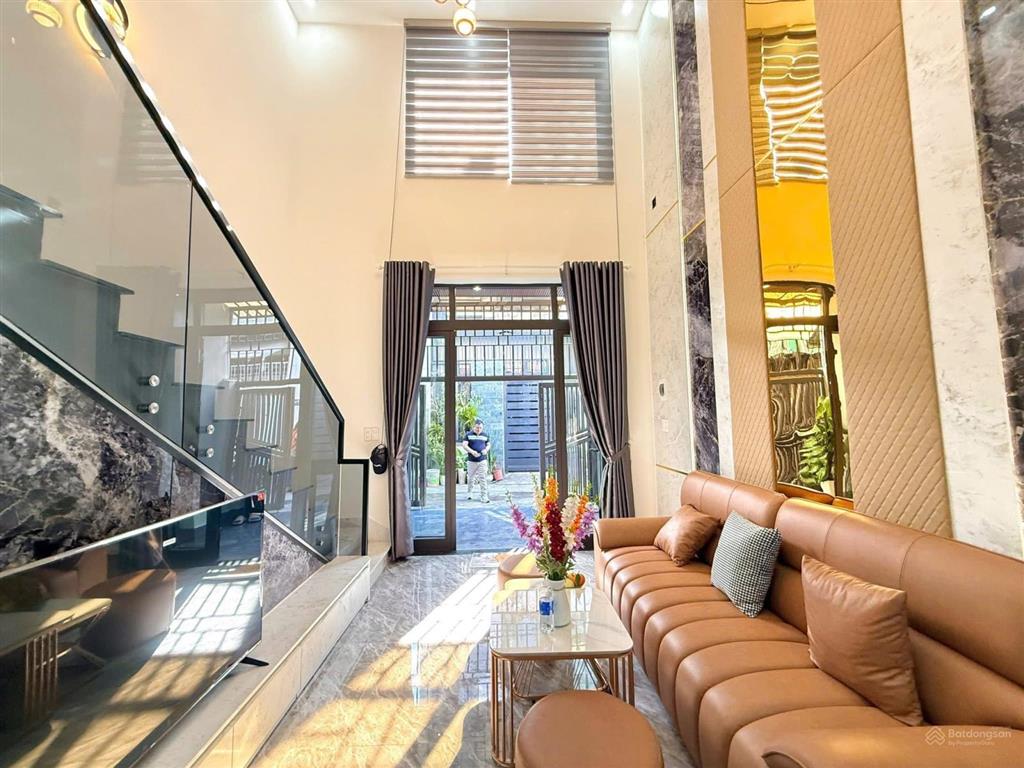 Nhà thông tầng hiện đại kiệt ô tô tôn đản full nội thất cao cấp chỉ 3 tỷ 780 triệu